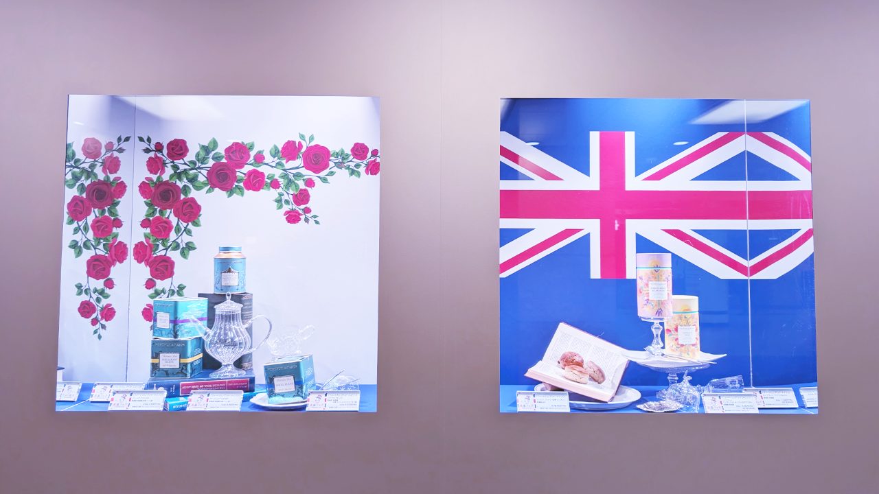英国展 日本橋三越 地下通路 ウィンドウディスプレイ