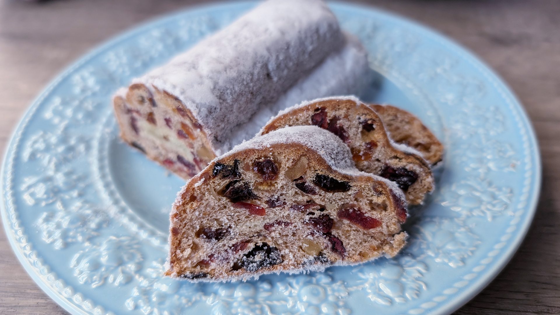 スターバックスコーヒー　シュトーレン　断面（大）