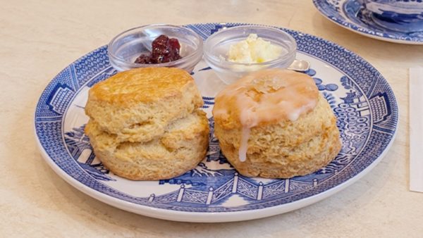 スコーンのトリビア　狼の口