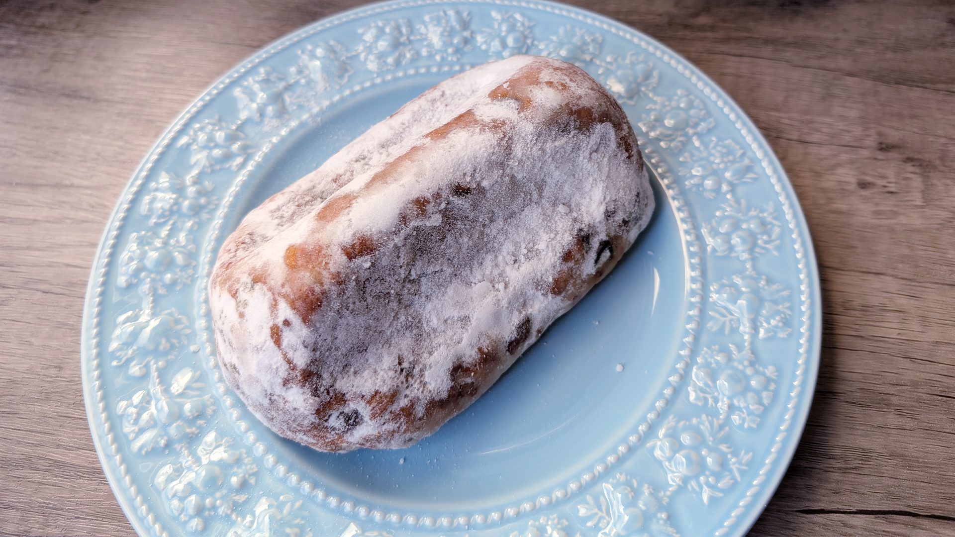 成城石井　シュトーレン　本体　全体像