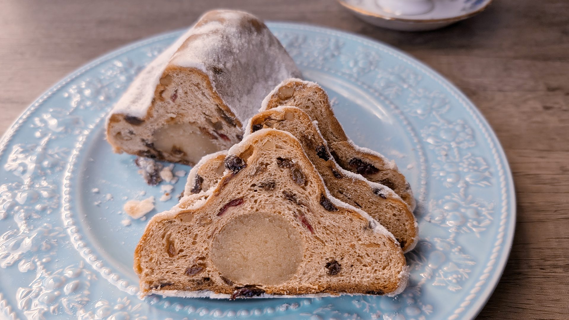 成城石井　シュトーレン　断面（大）　スライス