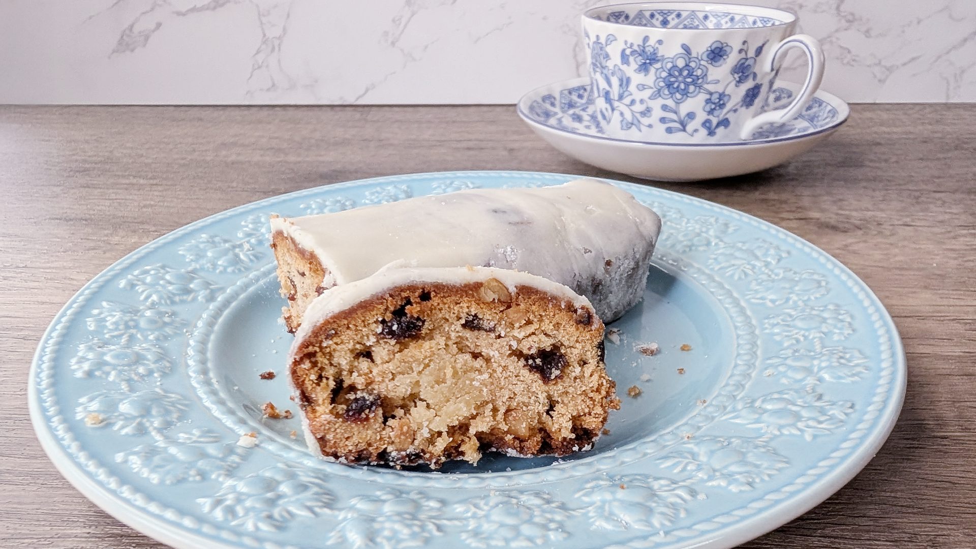 無印良品　シュトーレン　本体と断面